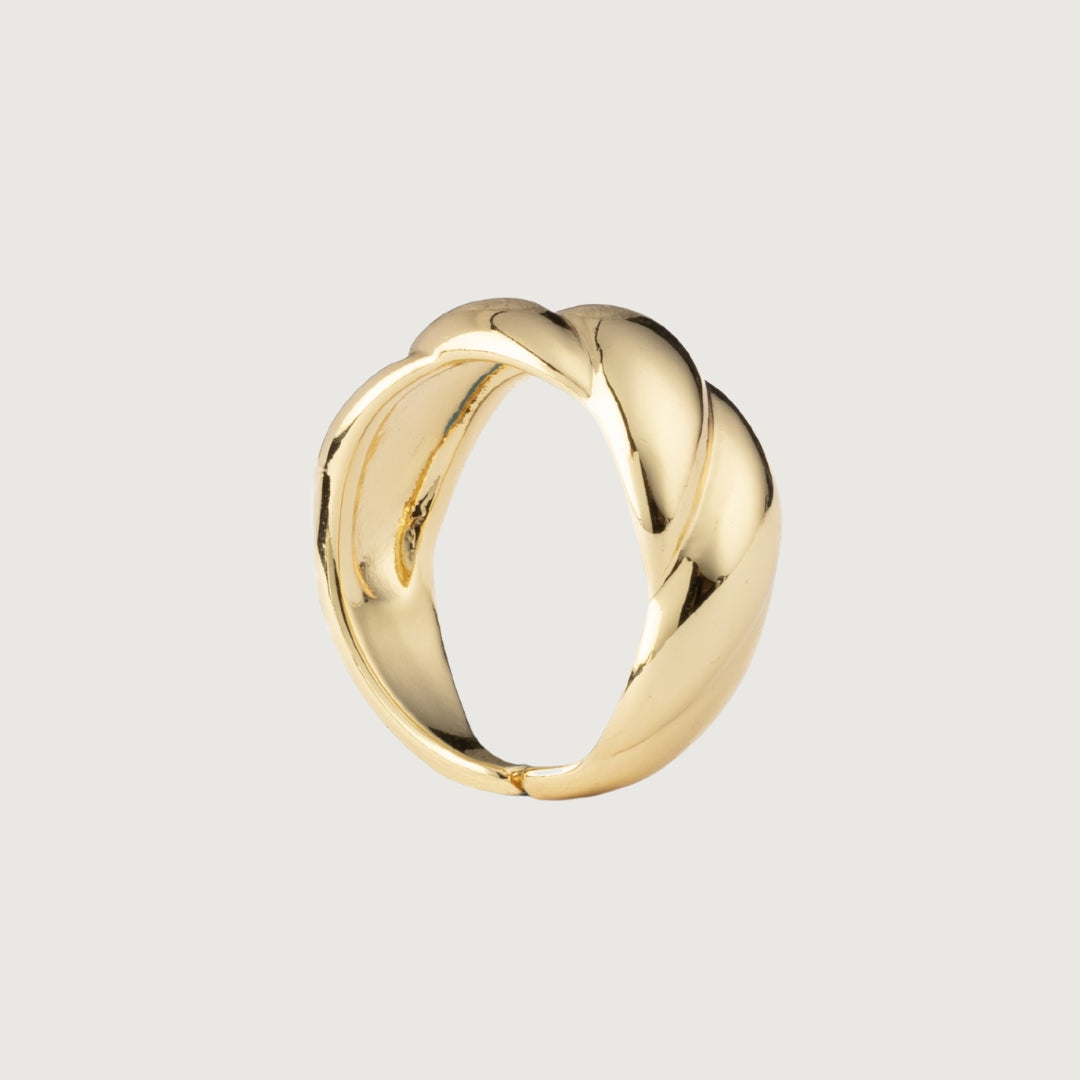 Golden Swirl Ring